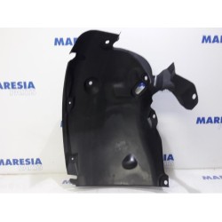 Renault - Megane - Wheel arch liner