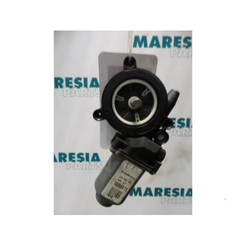 Renault - Laguna - Rear door window mechanism 4-door, left