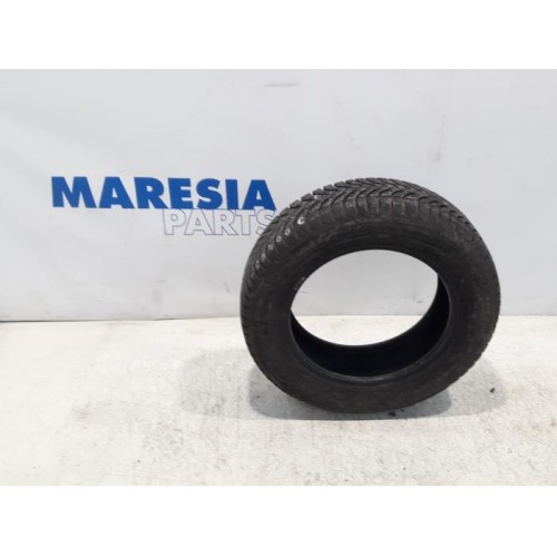 Peugeot - 208 - Tyre