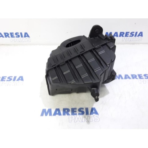 Renault - Megane - Air box