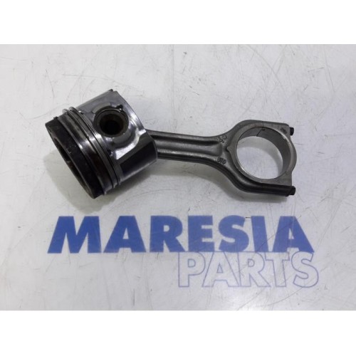 Citroen - C5 - Piston