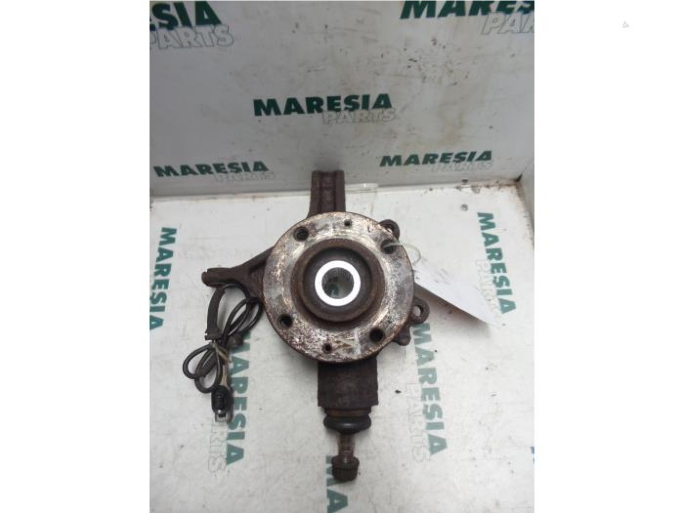 Peugeot - 307 - Knuckle, front right