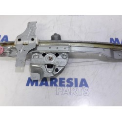 Peugeot - 208 - Fenstermechanik 4-türig rechts vorne