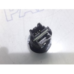 Peugeot - 208 - AUX / USB connection