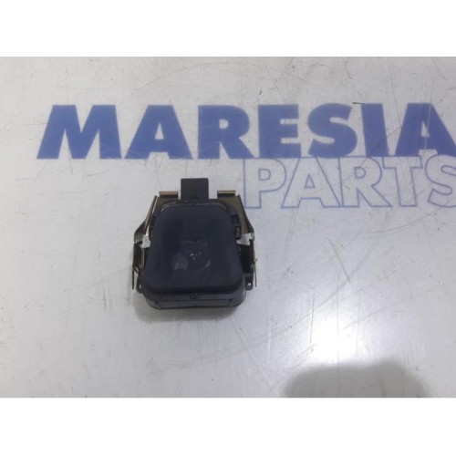 Peugeot - 208 - Rain sensor
