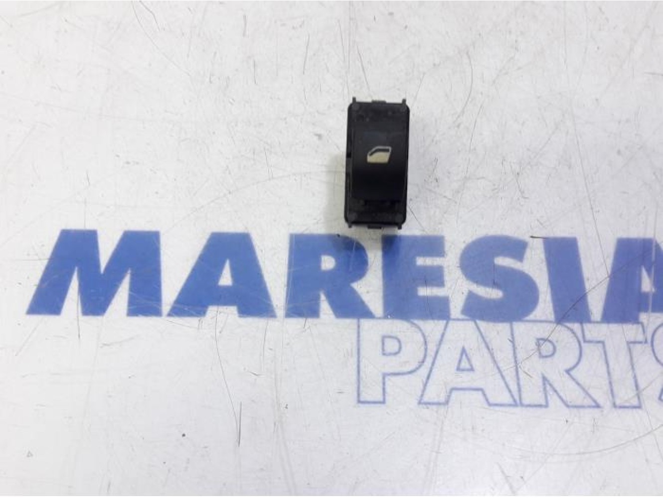 Citroen - Berlingo - Multi-functional window switch