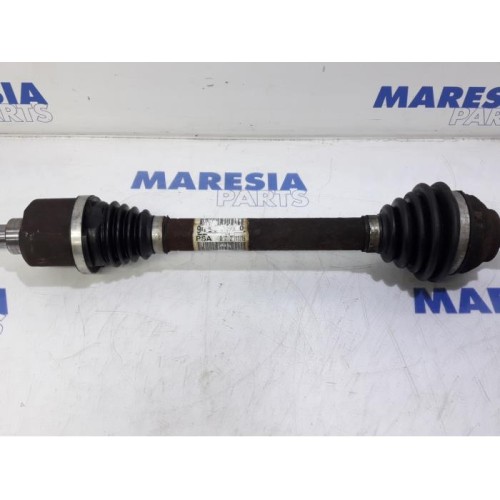 Peugeot - 208 - Front drive shaft, left