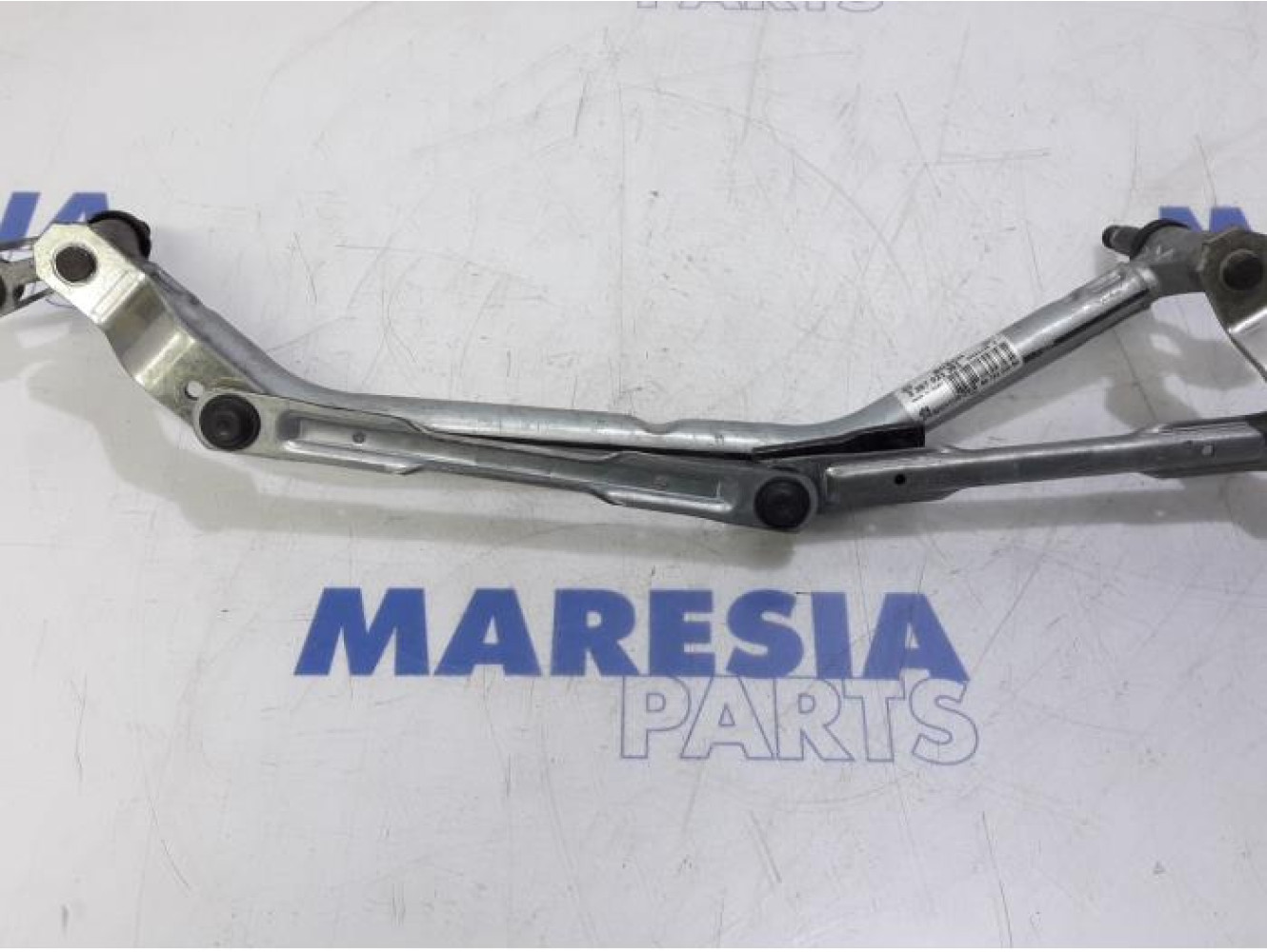 Peugeot - 208 - Wiper mechanism