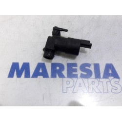 Peugeot - 208 - Scheibensprüherpumpe vorne