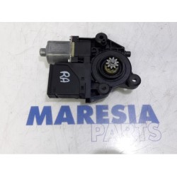 Renault - Scenic - Rear door window mechanism 4-door, right