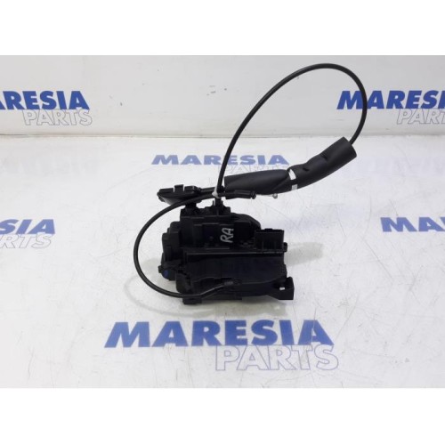 Renault - Scenic - Rear door mechanism 4-door, right
