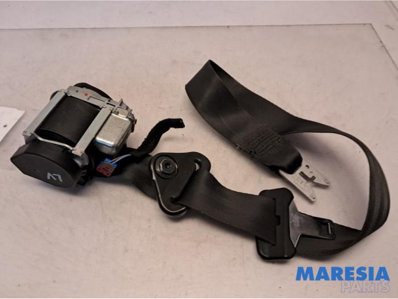 Renault - Scenic - Front seatbelt, left