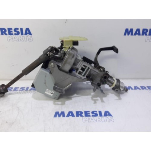 Renault - Scenic - Steering column housing