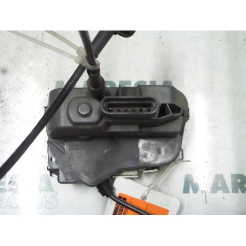 Renault - Megane - Deurslot Mechaniek 4Deurs links-achter