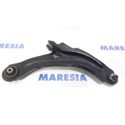 Renault - Clio - Front lower wishbone, right