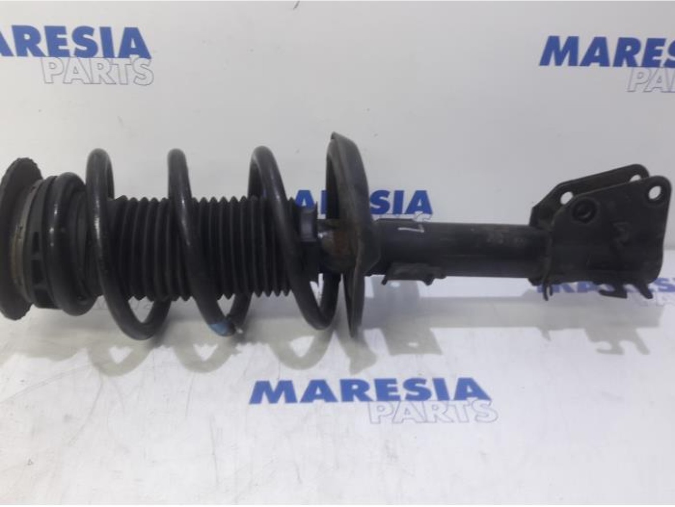 Renault - Master - Front shock absorber rod, left