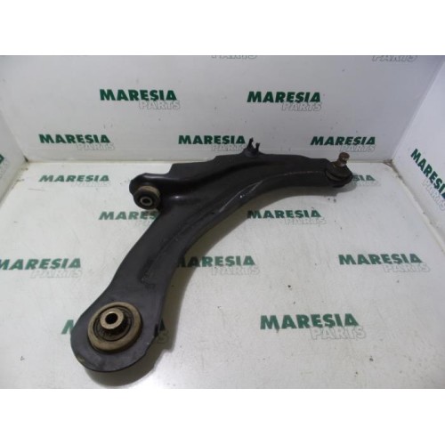 Renault - Megane Scenic - Front lower wishbone, right