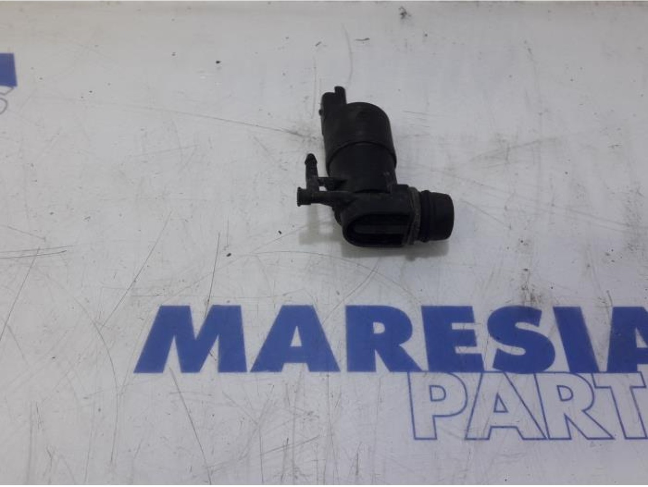 Renault - Master - Scheibensprüherpumpe vorne