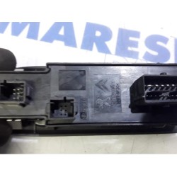 Peugeot - 508 - Multi-functional window switch