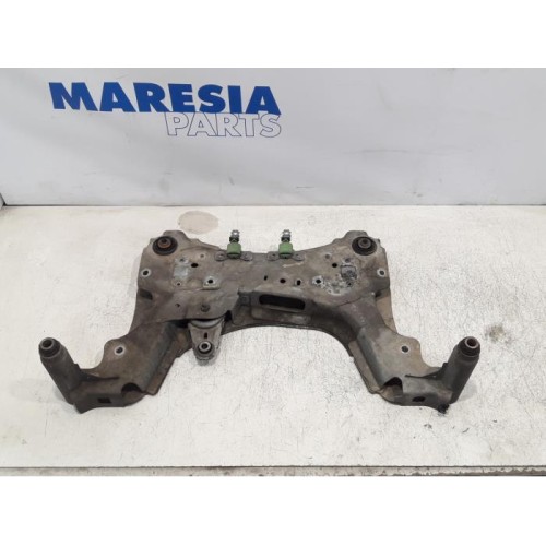 Renault - Scenic - Subframe