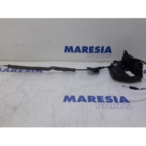 Renault - Clio - Front door lock mechanism 4-door, right