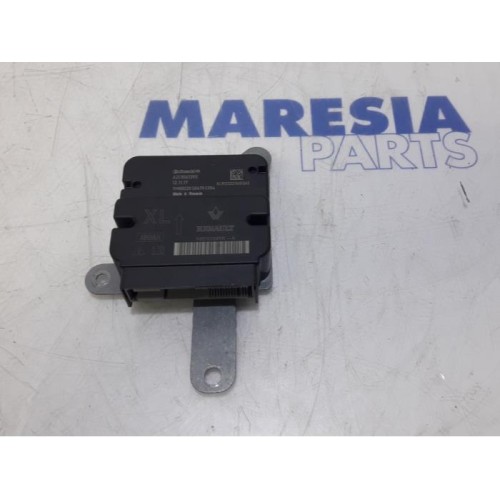 Renault - Clio - Airbag Module