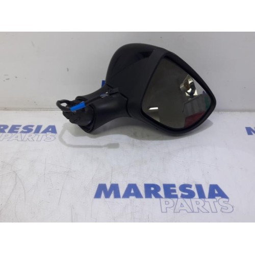 Renault - Clio - Wing mirror, right