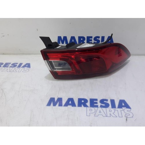 Renault - Clio - Taillight, left