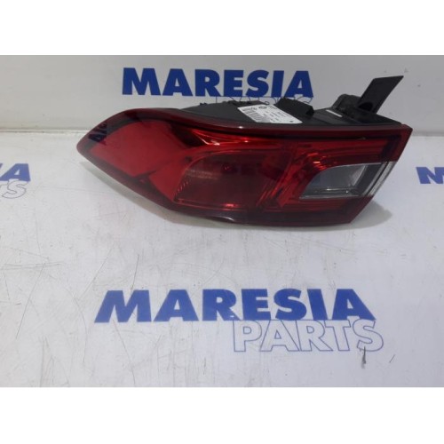 Renault - Clio - Taillight, right