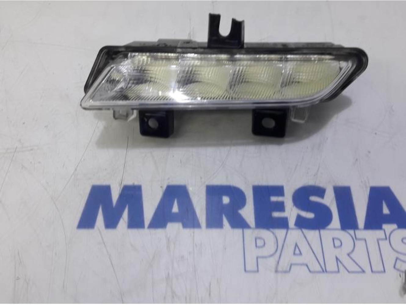 Renault - Clio - Daytime running light, left