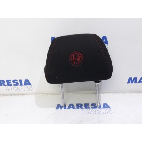 Alfa Romeo - GT - Support principal