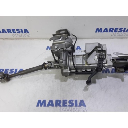 Renault - Clio - Steering column housing