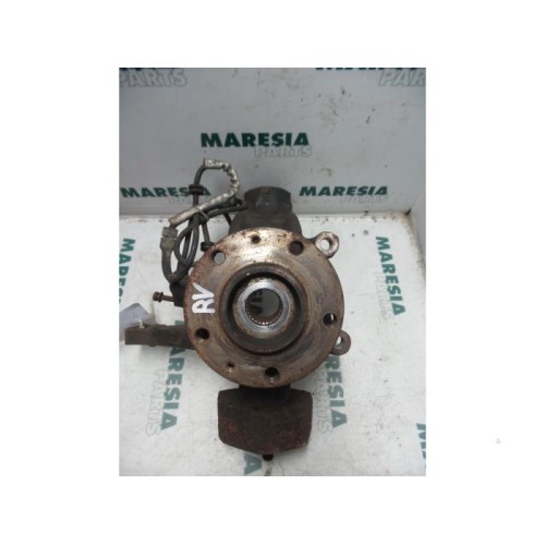 Peugeot - 607 - Knuckle, front right