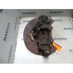 Alfa Romeo - 156 - Fusee links-achter