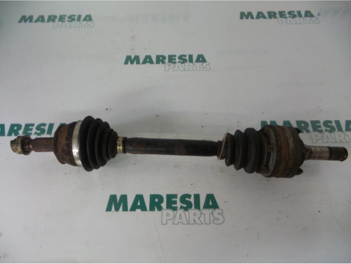 Alfa Romeo - 166 - Aandrijfas links-voor