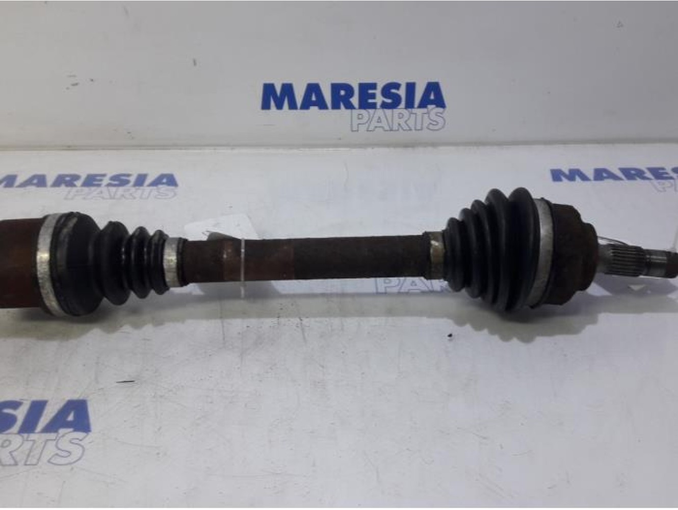Peugeot - 207 - Aandrijfas links-voor