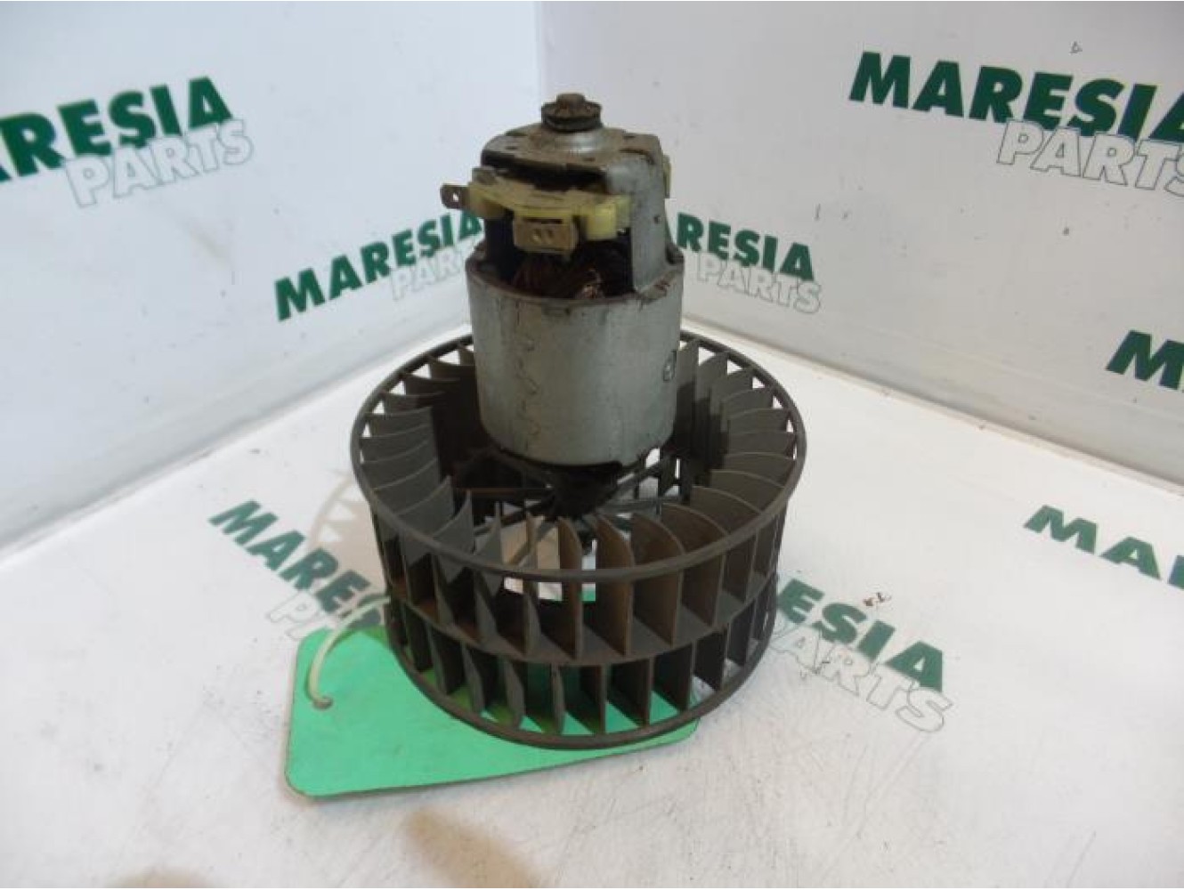 Renault - Clio - Heating and ventilation fan motor