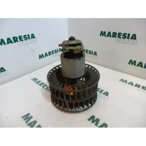 Renault - Clio - Heating and ventilation fan motor