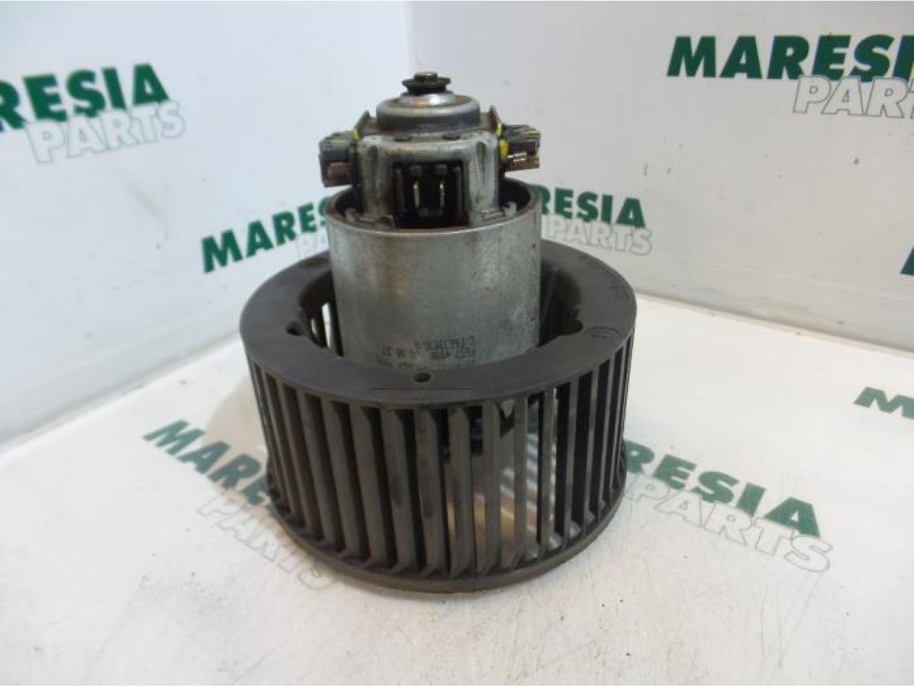 Renault - Clio - Heating and ventilation fan motor