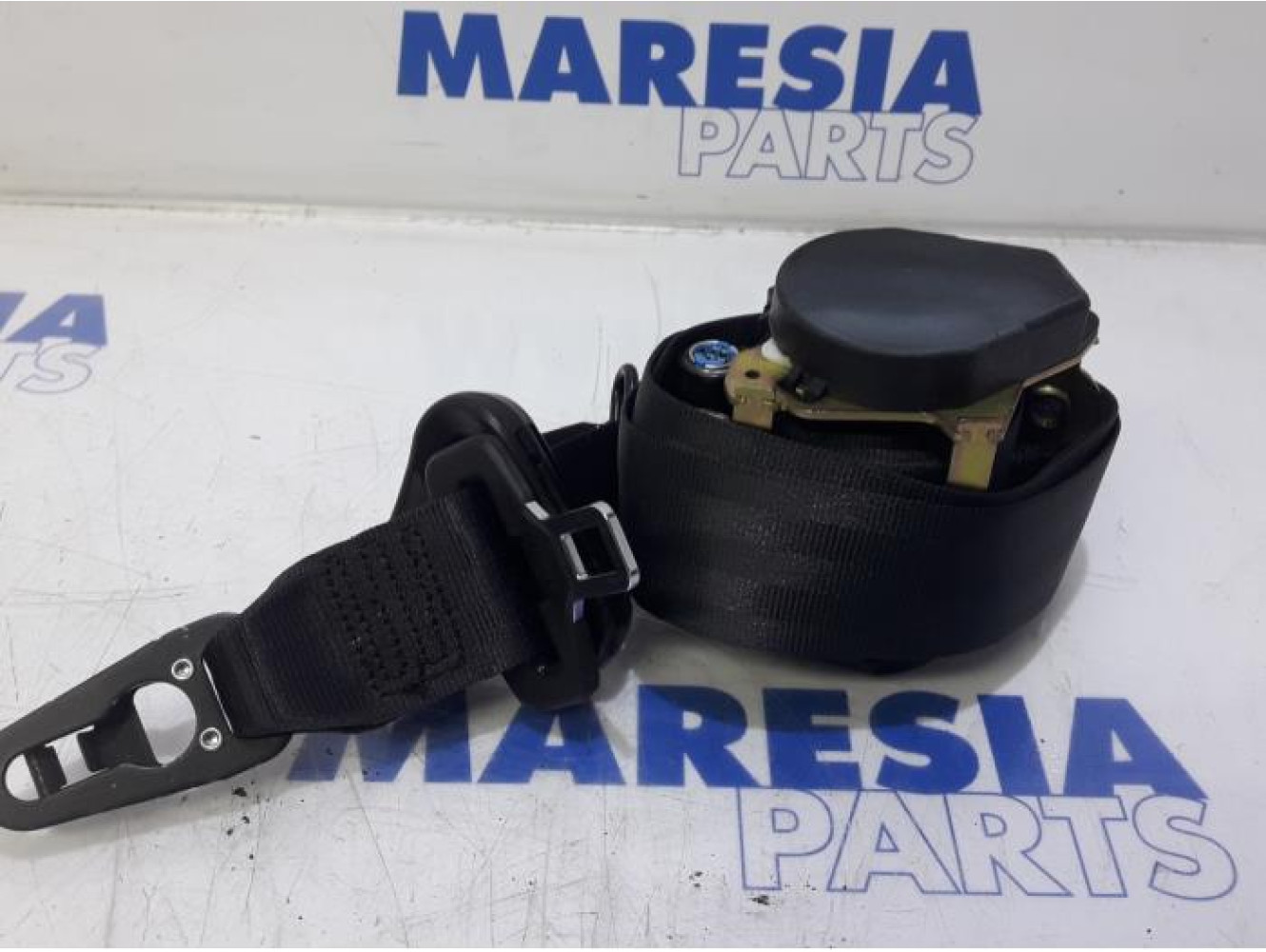 Renault - Captur - Front seatbelt, right