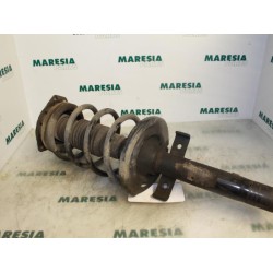 Renault - Megane Scenic - Front shock absorber rod, right