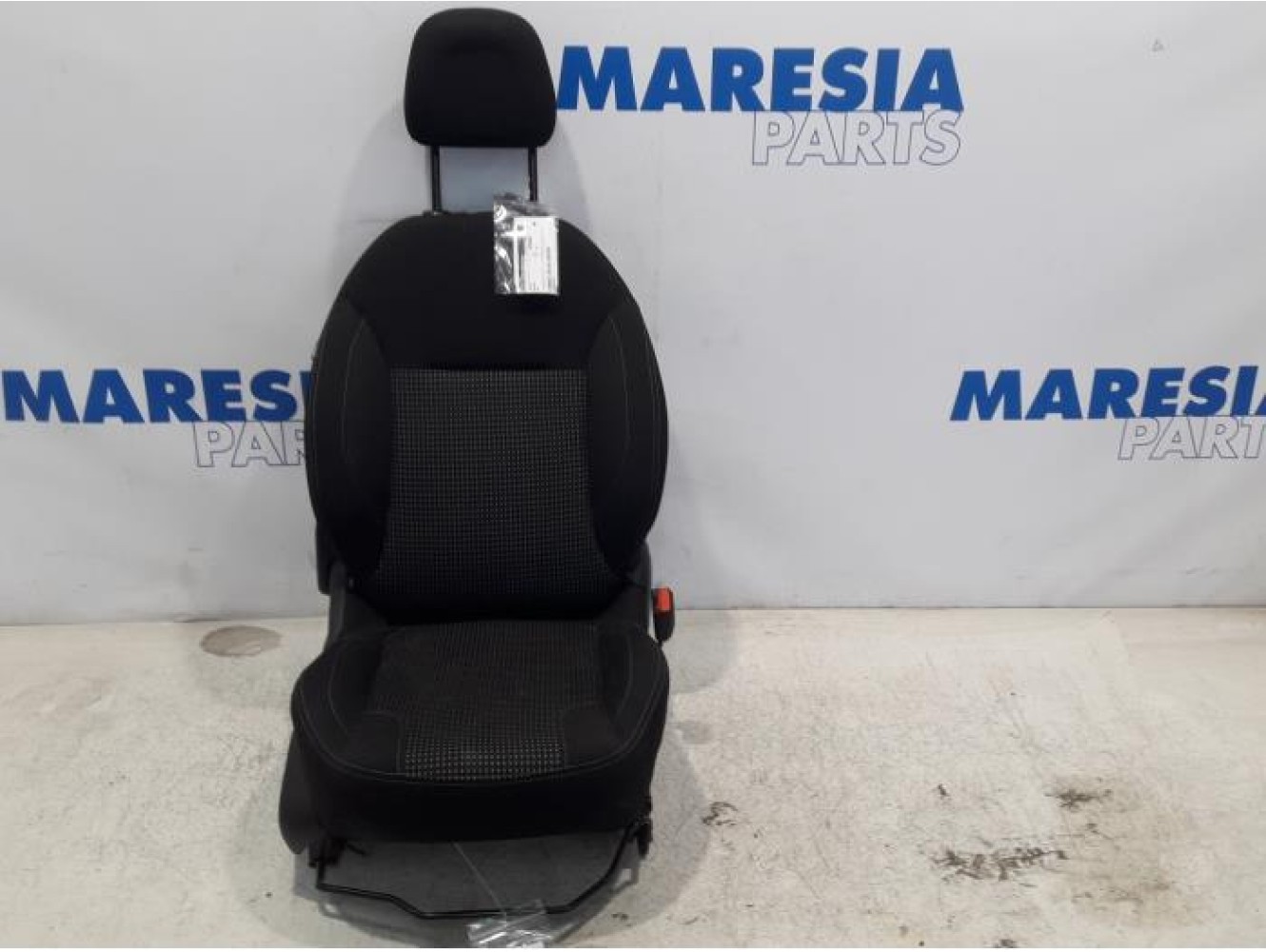 Peugeot - 208 - Sitz rechts