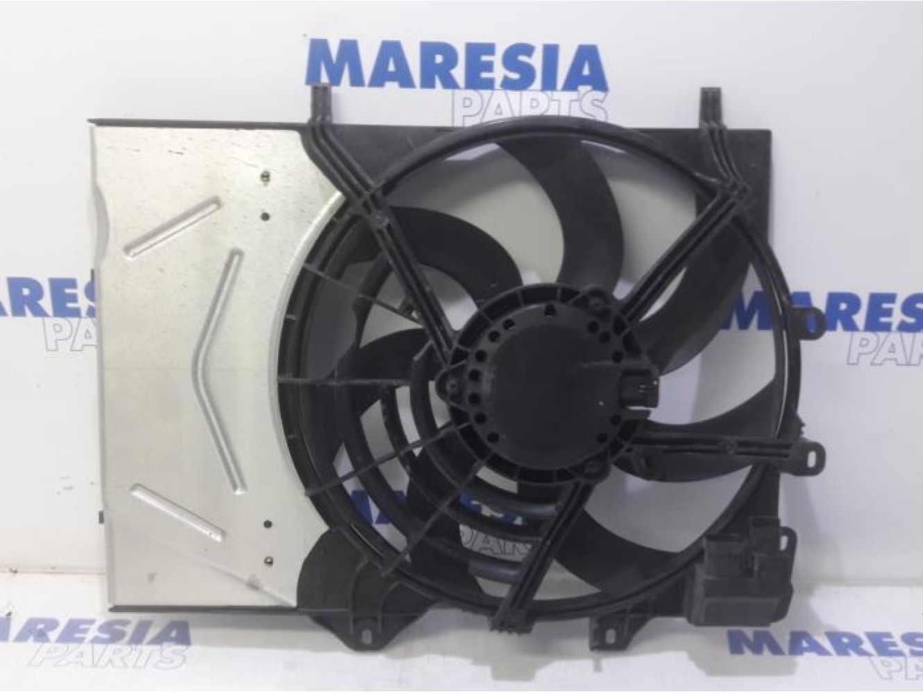Peugeot - 208 - Fan motor