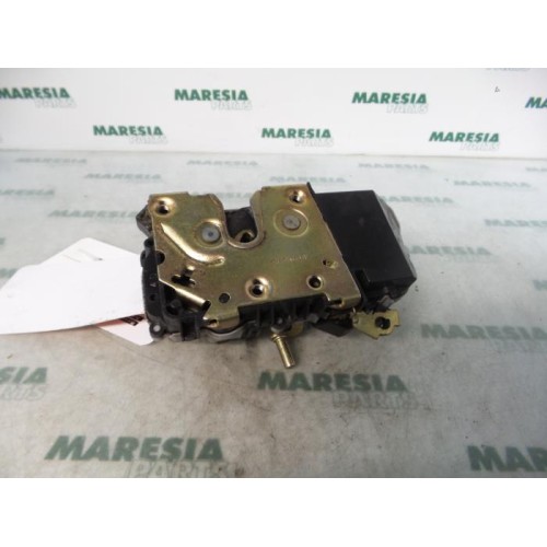 Citroen - Picasso - Front door lock mechanism 4-door, right