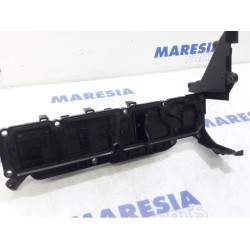 Peugeot - Partner - Rocker cover
