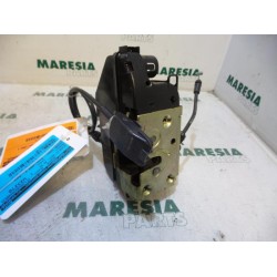 Renault - Megane Scenic - Front door lock mechanism 4-door, right