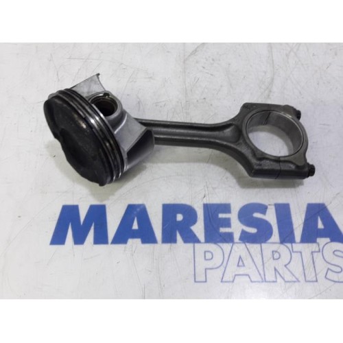 Peugeot - 208 - Piston
