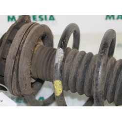 Renault - Megane Scenic - Front shock absorber rod, right