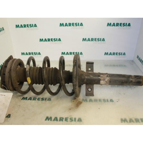 Renault - Megane Scenic - Front shock absorber rod, right