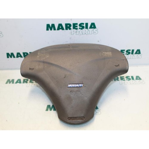 Fiat - Multipla - Left airbag (steering wheel)